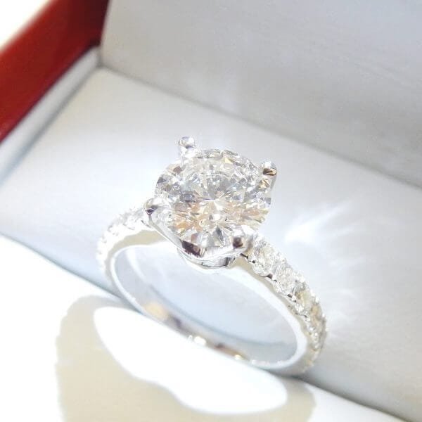 Four prong micro pave