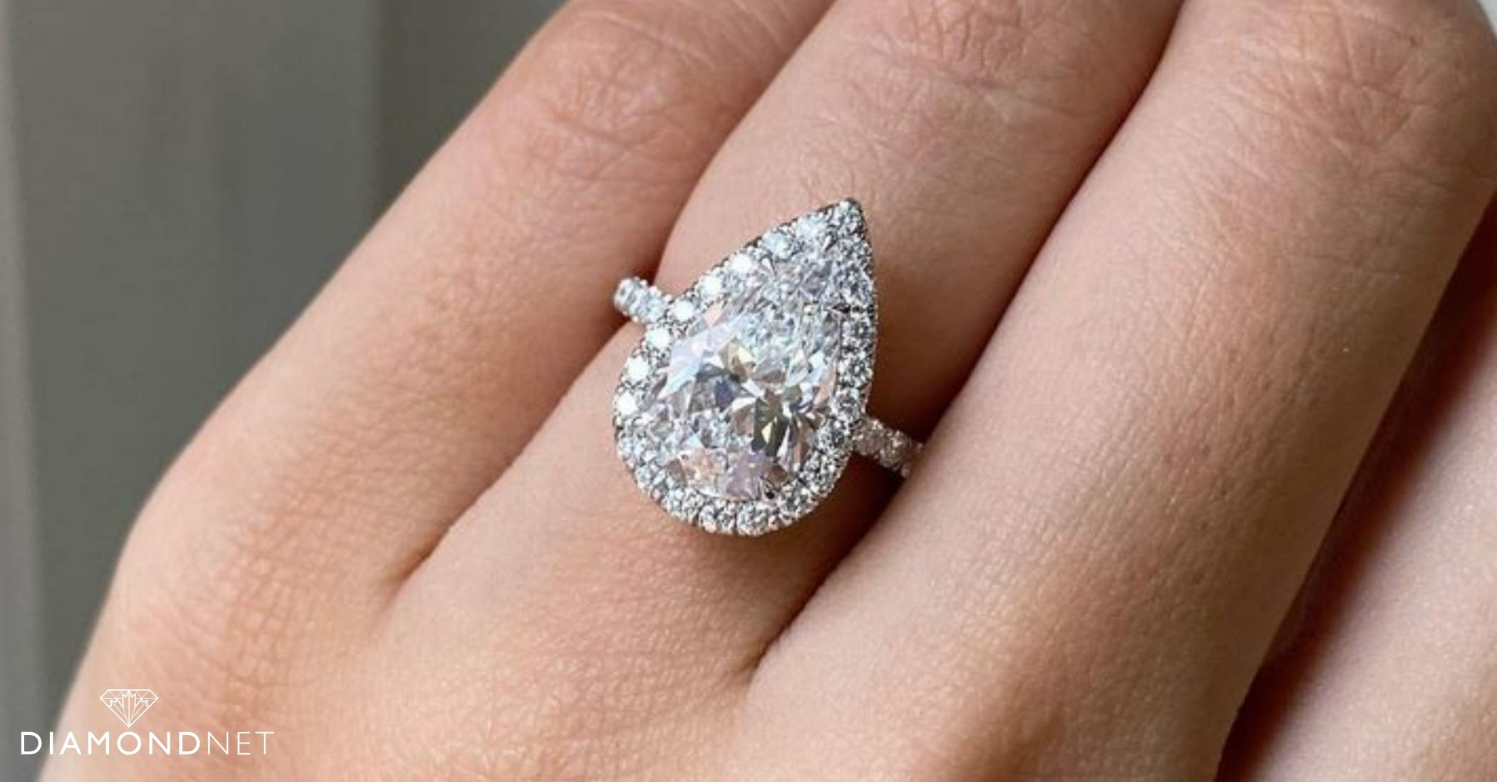 Pear diamond engagement ring