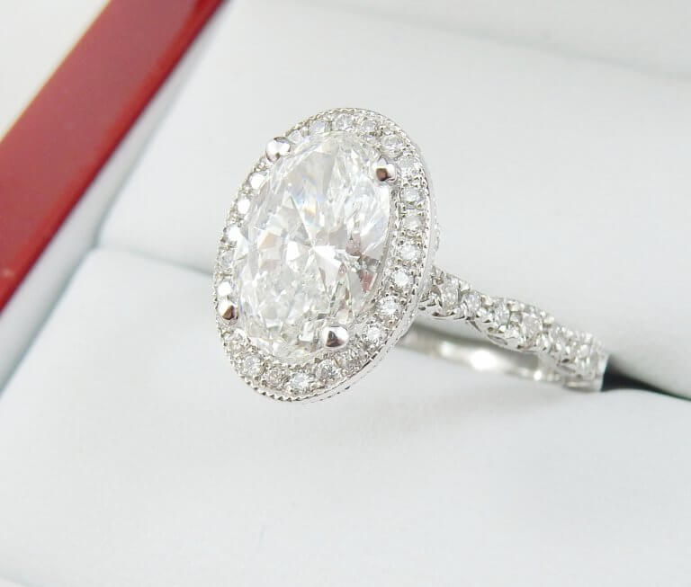 Oval-Diamond-Custom-Jewellery-Engagement-Ring-DiamondNet.ca