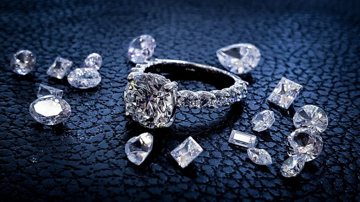 Why should you choose a diamond for the engagement ring? - DiamondNet