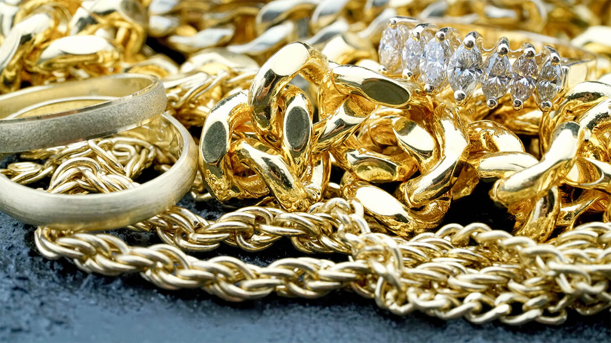 Things to know before selling your gold jewellery - BusinessToday