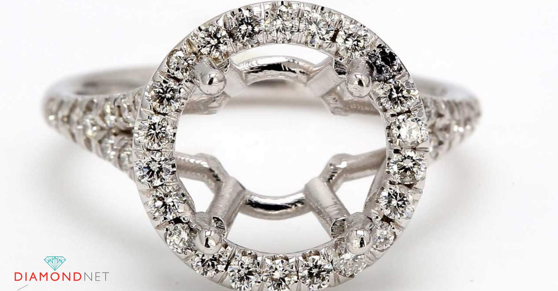  A stunning semi-mount engagement ring