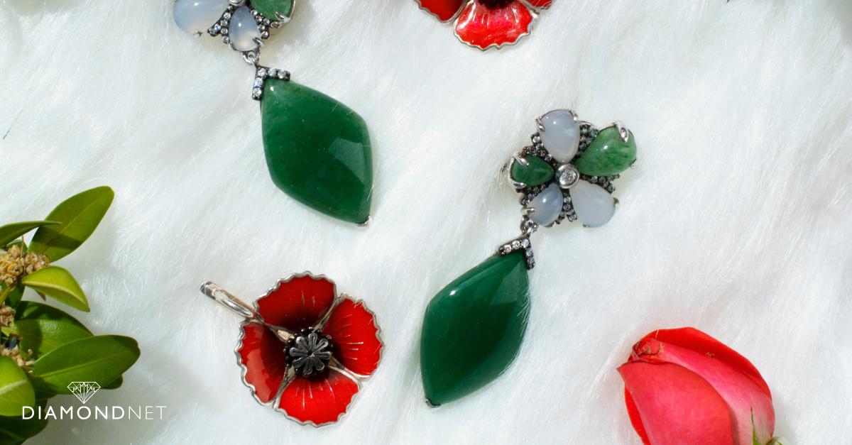 A floral jewellery set, exemplifying exquisite floral jewellery styles