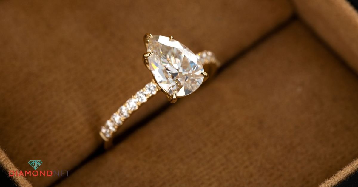 Why pear-shaped engagement rings are trending in 2025