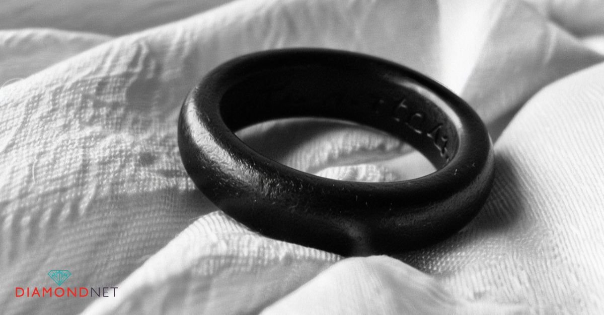 Popular Materials for Black Wedding Rings